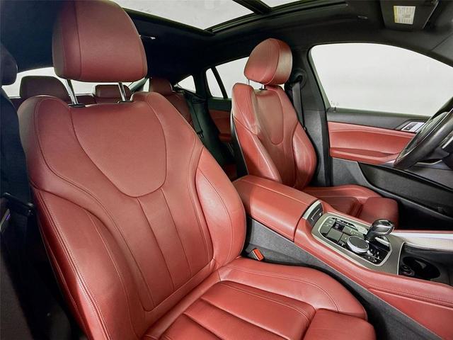 Photo of 2021 Carbon Black Metallic BMW X6
