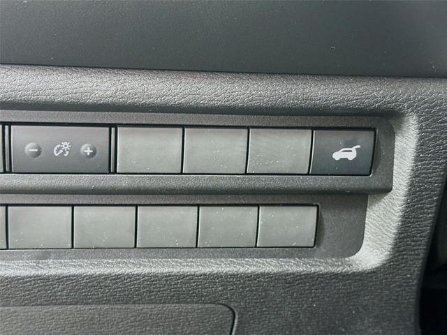 Photo of 2025 Alloy Silver Metallic Mitsubishi Outlander