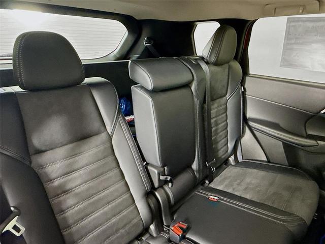 Photo of 2025 Red Diamond Mitsubishi Outlander PHEV