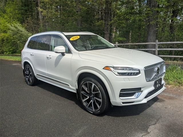 Photo of 2022 Crystal White Volvo XC90 Recharge Plug-In Hybrid
