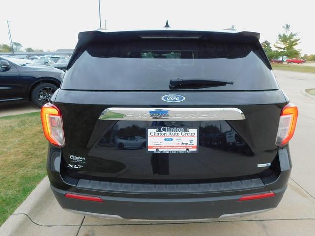 Photo of 2020 Agate Black Ford Explorer
