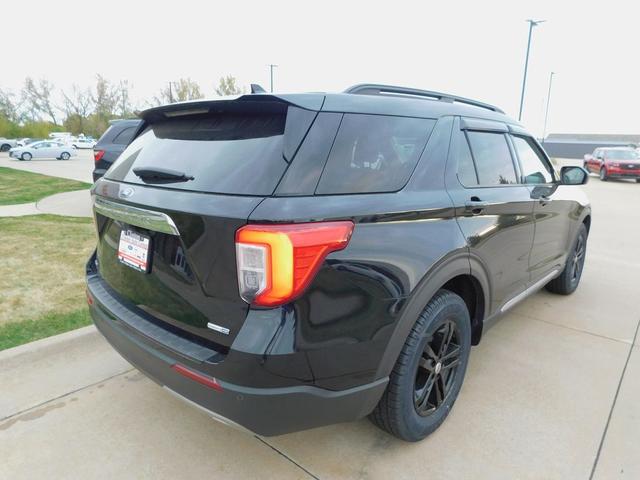 Photo of 2020 Agate Black Ford Explorer