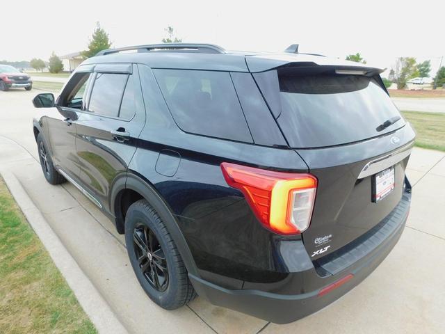 Photo of 2020 Agate Black Ford Explorer