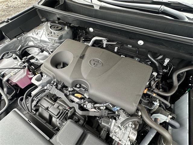 Photo of 2025 Ice Cap Toyota RAV4