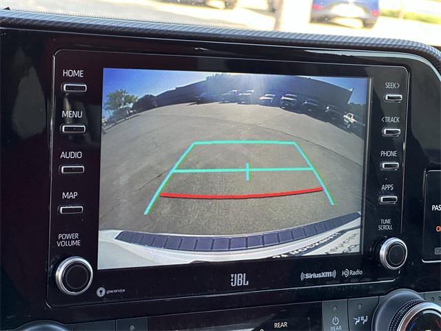 Photo of 2022 Wind Chill Pearl Toyota Highlander