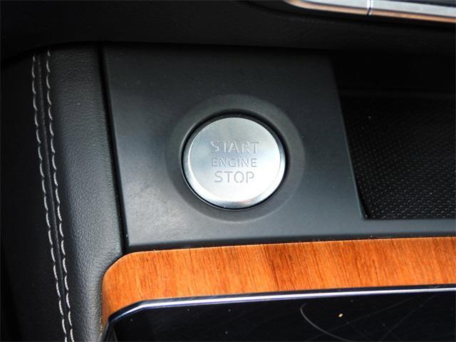 Photo of 2021 Florett Silver Metallic Audi Q5