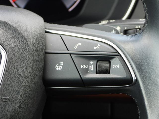 Photo of 2021 Florett Silver Metallic Audi Q5