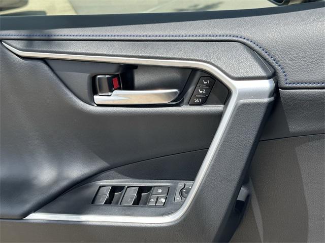 Photo of 2023 Silver Sky Metallic/Midnight Black Metallic Toyota RAV4 Hybrid