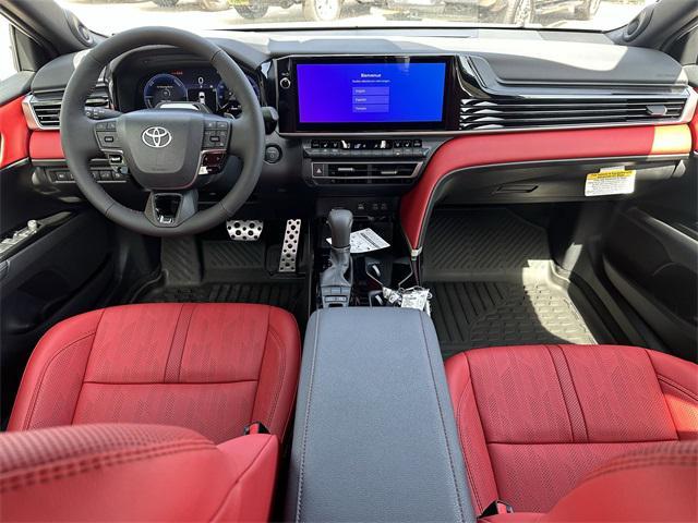 Photo of 2025 White Toyota Camry
