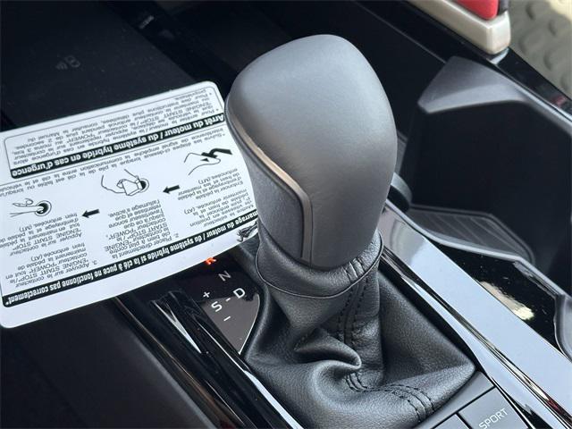 Photo of 2025 White Toyota Camry
