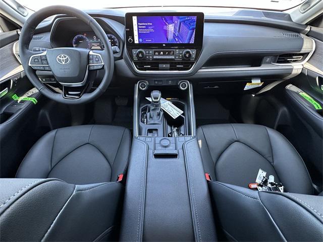 Photo of 2026 01l6 Toyota Grand Highlander