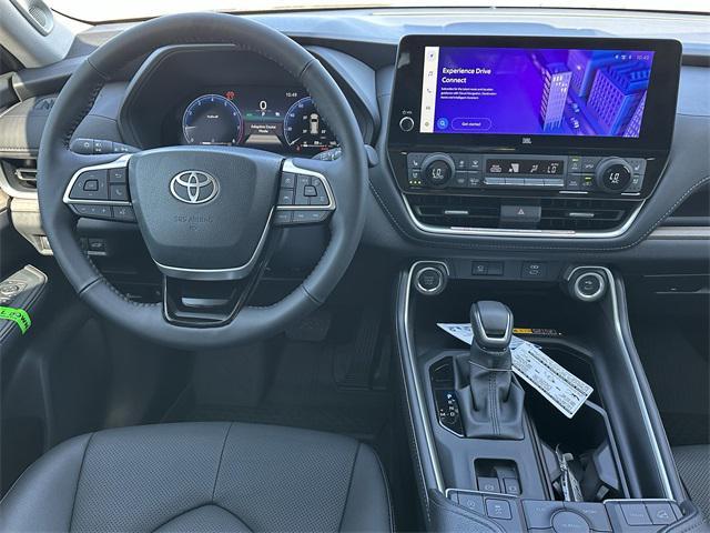 Photo of 2026 01l6 Toyota Grand Highlander