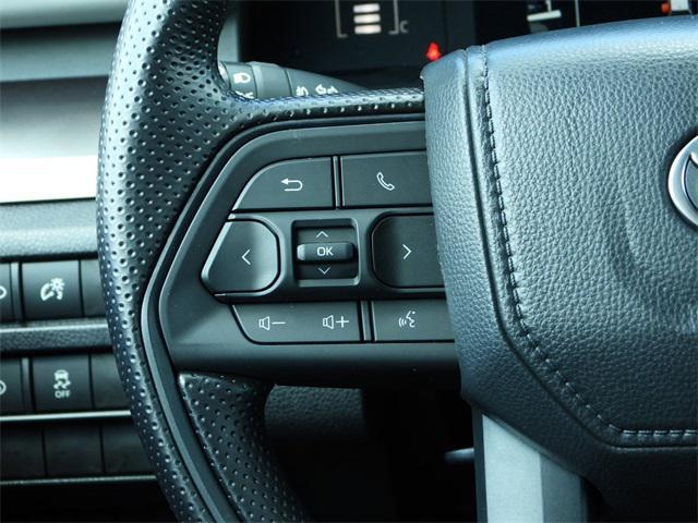 Photo of 2025 01l7 Toyota Tacoma
