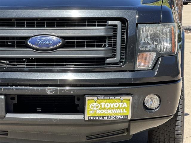 Photo of 2013 Tuxedo Black Metallic Ford F-150