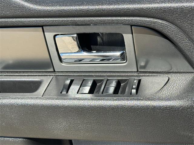 Photo of 2013 Tuxedo Black Metallic Ford F-150