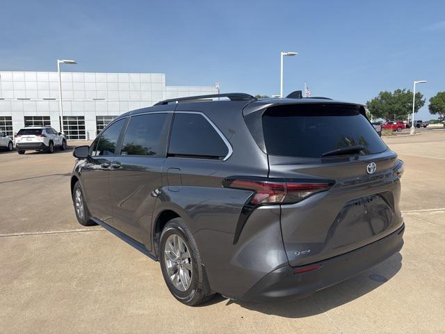 Photo of 2025 Magnetic Gray Metallic Toyota Sienna