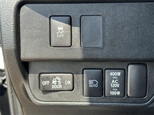 Photo of 2021 Midnight Black Metallic Toyota Tacoma