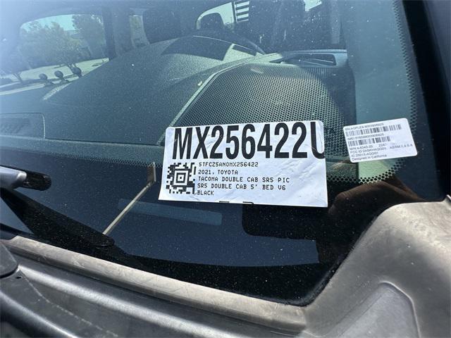 Photo of 2021 Midnight Black Metallic Toyota Tacoma