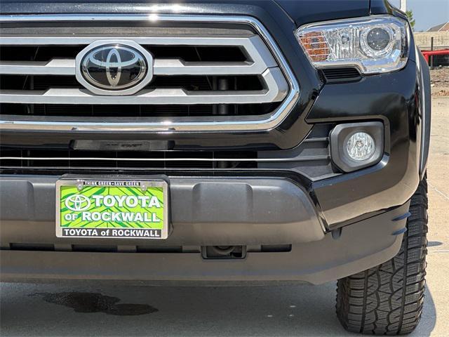 Photo of 2021 Midnight Black Metallic Toyota Tacoma