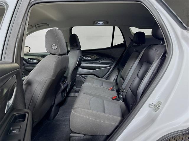 Photo of 2024 Summit White GMC Terrain
