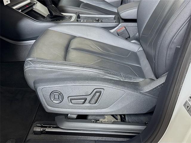 Photo of 2021 Ibis White Audi Q3