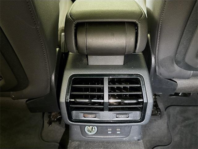 Photo of 2021 Ibis White Audi Q3