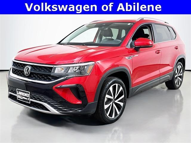 Photo of 2023 Kings Red Volkswagen Taos