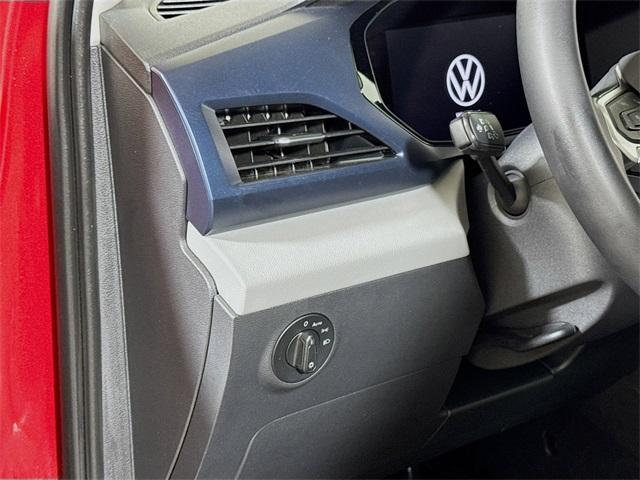 Photo of 2023 Kings Red Volkswagen Taos