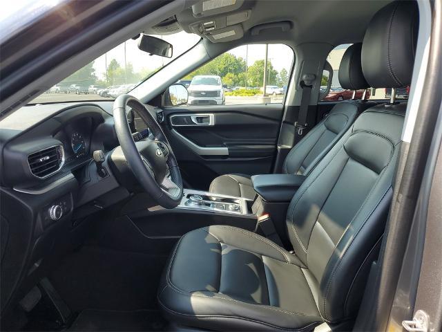 Photo of 2022 CARBONIZED GRAY METALLIC Ford Explorer