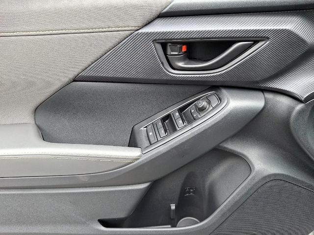 Photo of 2025 Ice Silver Subaru Crosstrek