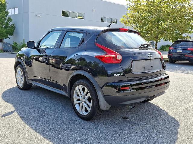 Photo of 2012 Sapphire Black Nissan Juke