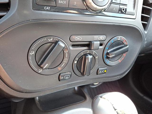 Photo of 2012 Sapphire Black Nissan Juke