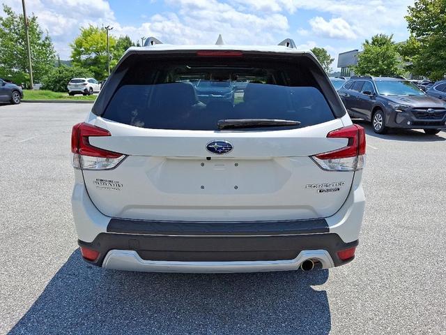 Photo of 2020 Crystal White Pearl Subaru Forester
