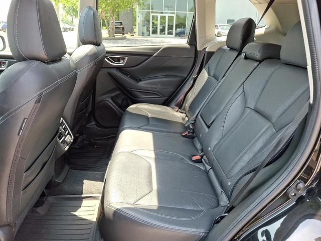 Photo of 2019 Crystal Black Silica Subaru Forester