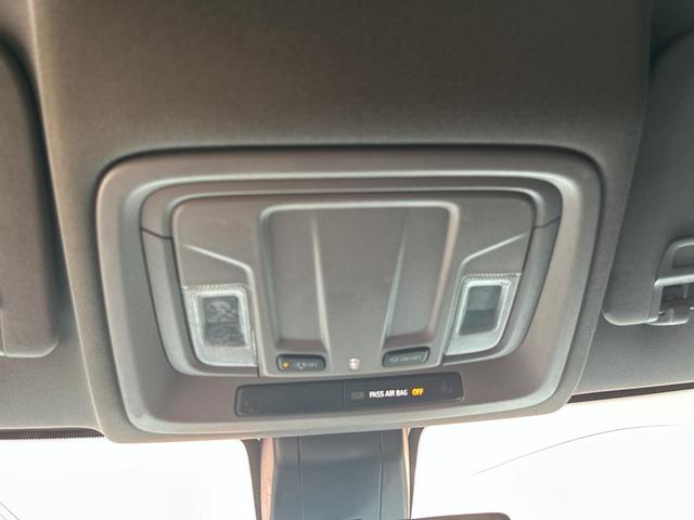 Photo of 2023 Summit White Chevrolet Silverado 2500