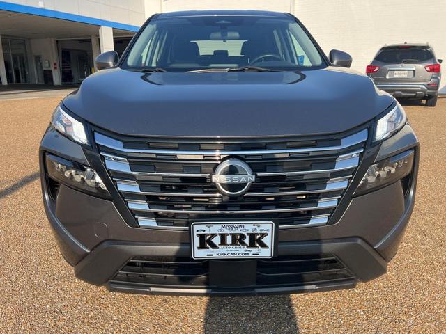 Photo of 2024 Gun Metallic Nissan Rogue