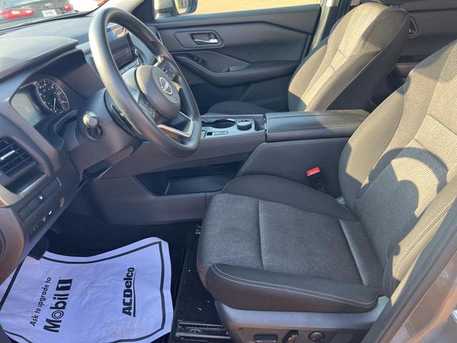 Photo of 2024 Gun Metallic Nissan Rogue