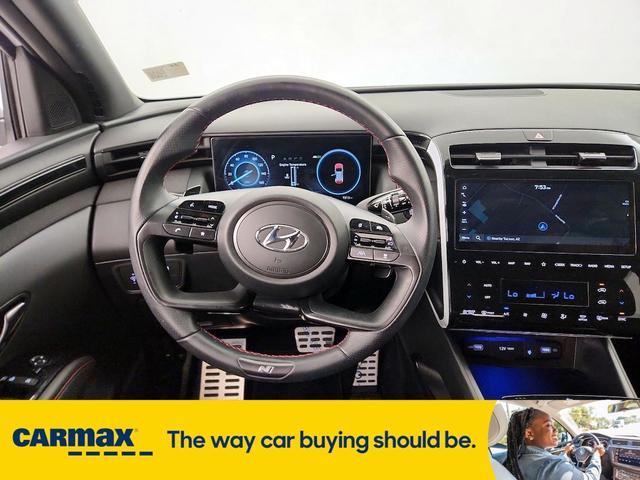 Photo of 2024 White Hyundai TUCSON Hybrid