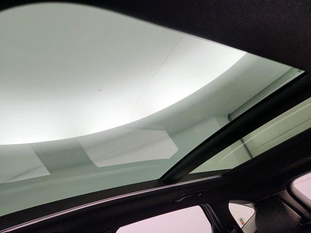 Photo of 2024 White Hyundai TUCSON Hybrid