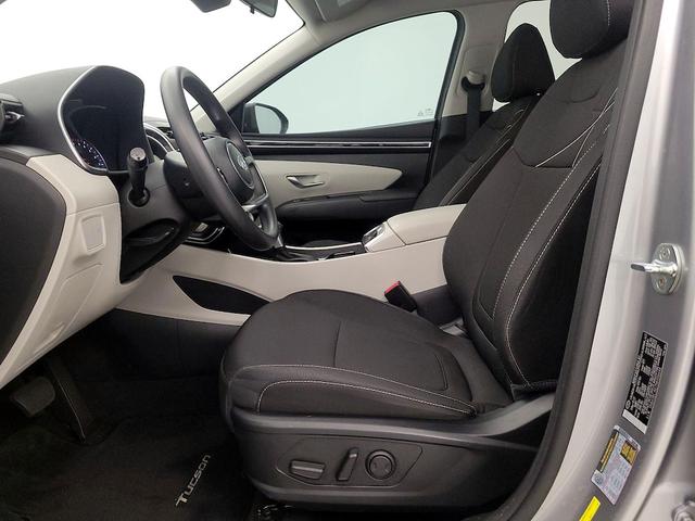 Photo of 2022 Silver Hyundai TUCSON
