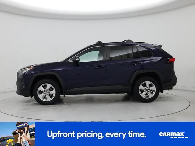 Photo of 2021 Blue Toyota RAV4