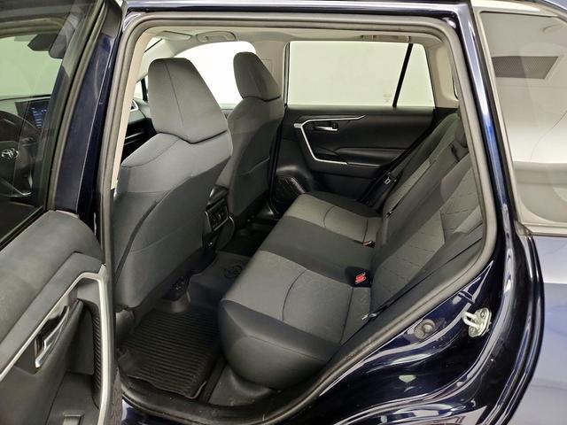 Photo of 2021 Blue Toyota RAV4
