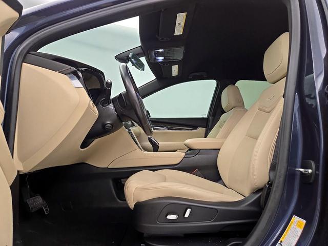 Photo of 2019 Blue Cadillac XT5