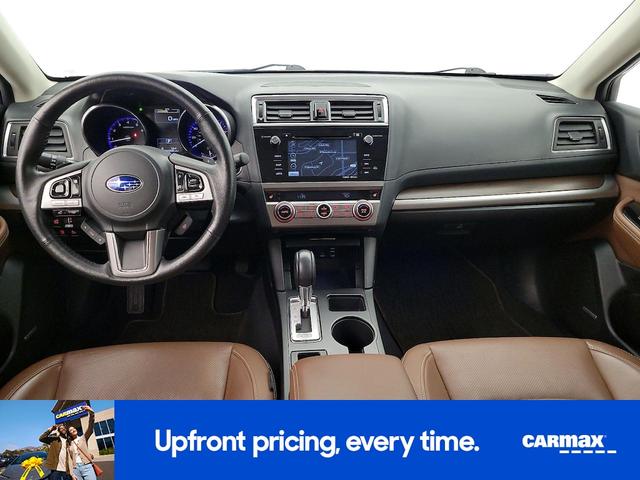 Photo of 2017 White Subaru Outback