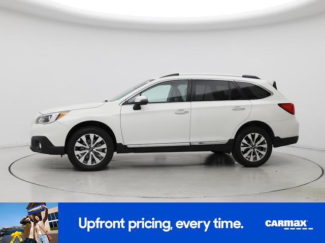 Photo of 2017 White Subaru Outback
