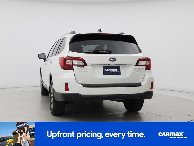 Photo of 2017 White Subaru Outback