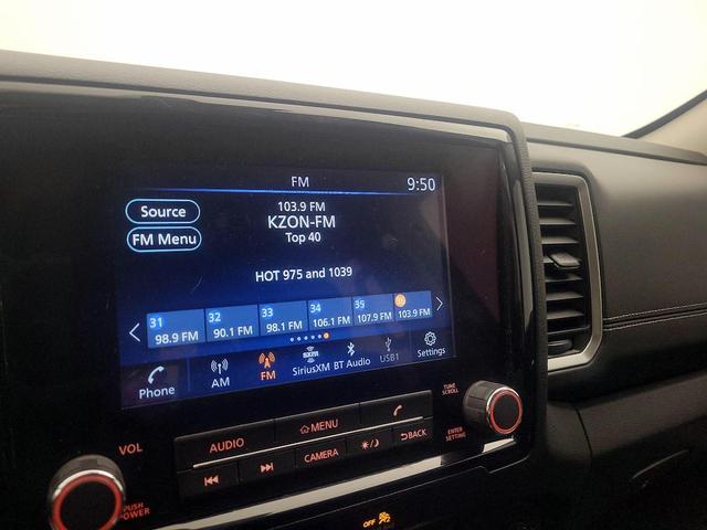 Photo of 2022 Gray Nissan Frontier