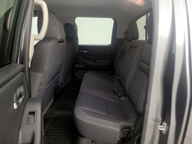 Photo of 2022 Gray Nissan Frontier