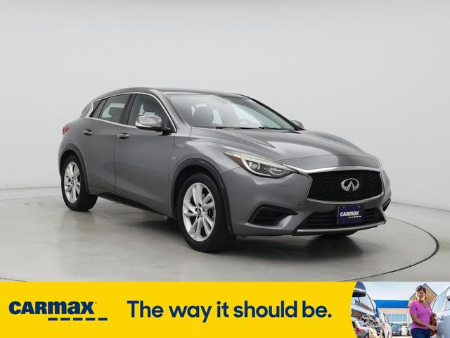2017 Infiniti QX30