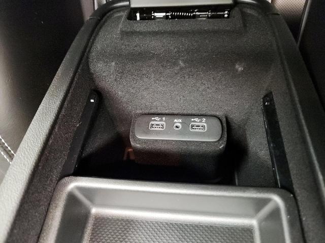 Photo of 2023 Black Chrysler 300